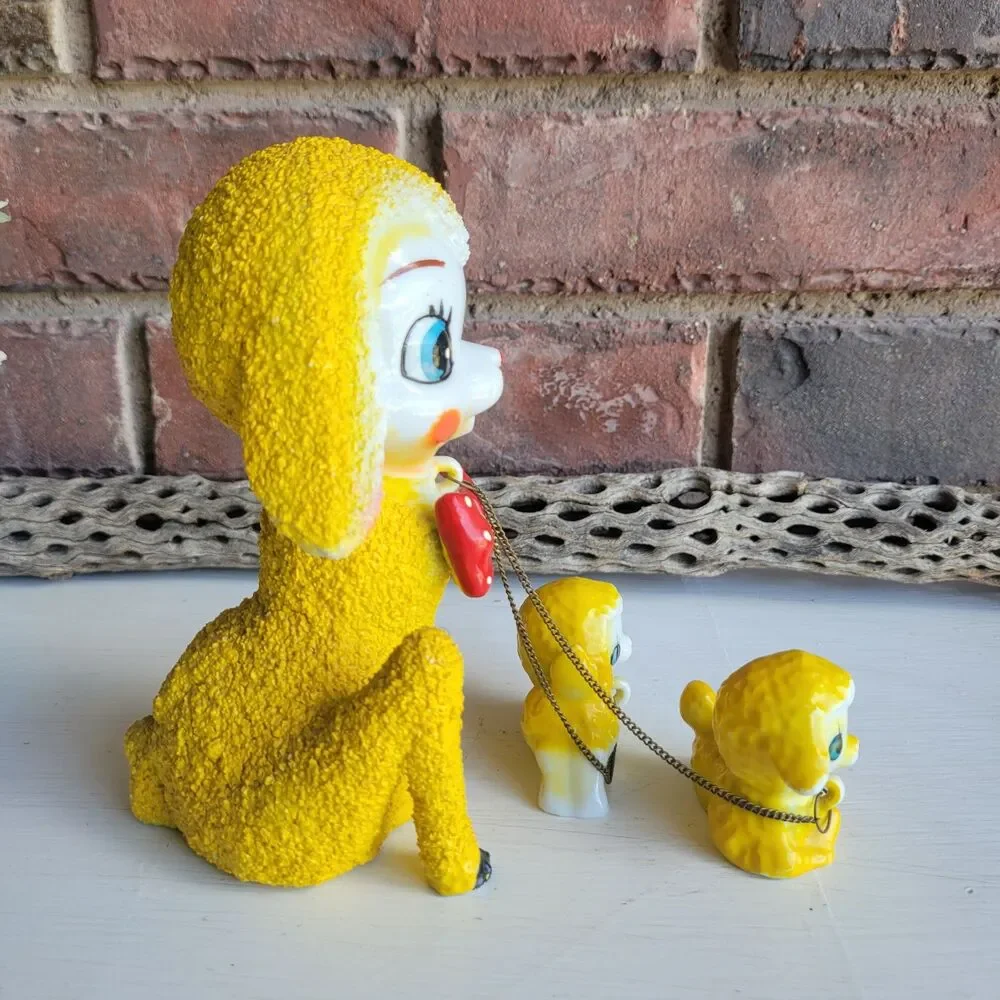 RARE Arnart Yellow Sugar Texture Ceramic Lamb w/ Bowtie & Babies Figurine